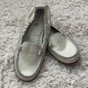 Hush Puppies HPO Flex. Brand New! Never Worn! Gold Snake Embossed Suede Flats.